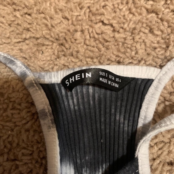 Black and white ribbed crop top - Picture 2 of 2